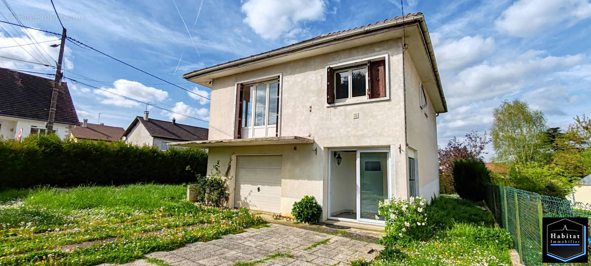 Maison à LIZY-SUR-OURCQ