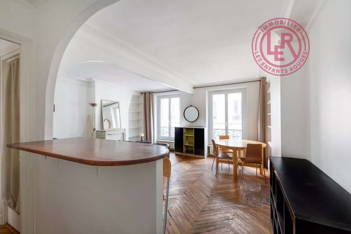 Appartement à PARIS-4E