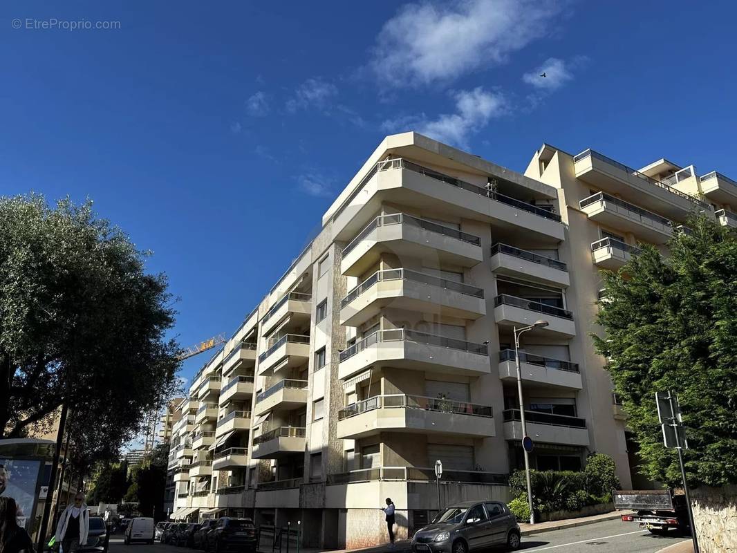 Appartement à ROQUEBRUNE-CAP-MARTIN