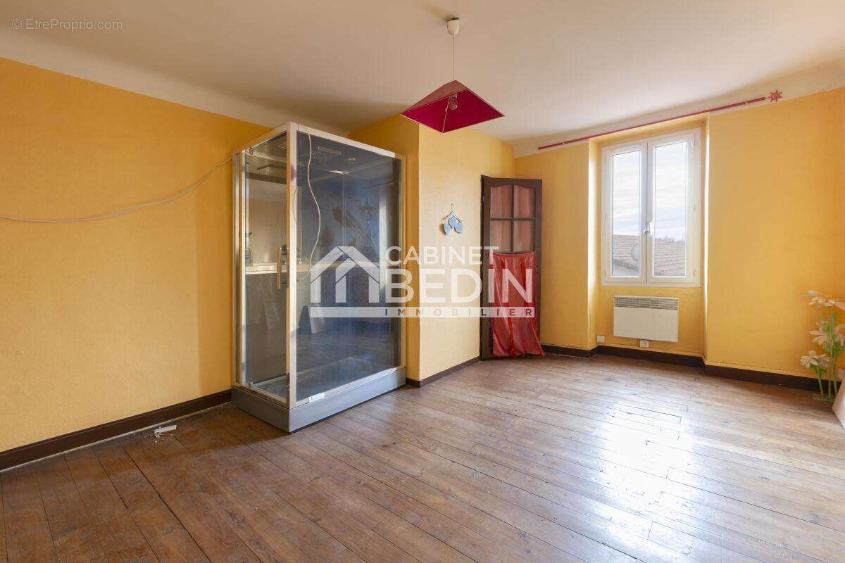 Appartement à SAINT-GEOURS-DE-MAREMNE