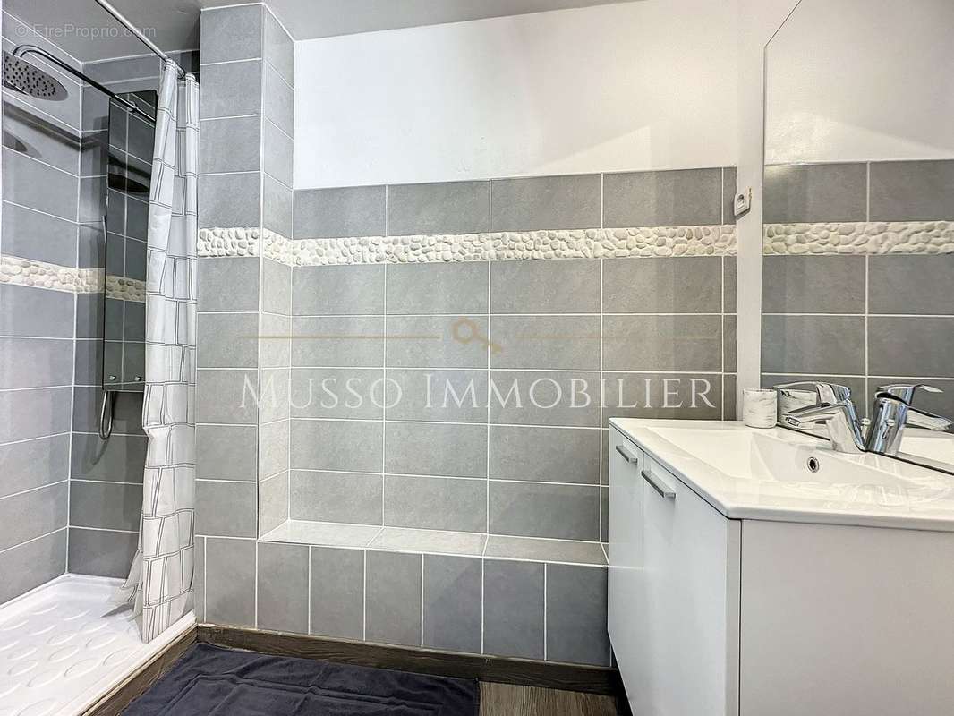 Appartement à MARSEILLE-9E