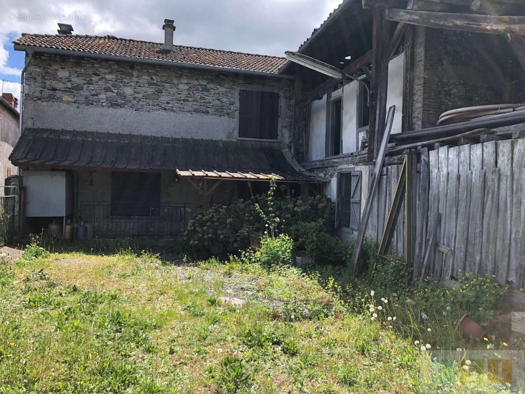 Maison à SAINT-LAURENT-DE-NESTE