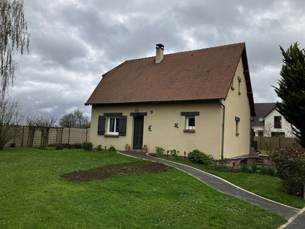 Maison à PACY-SUR-EURE