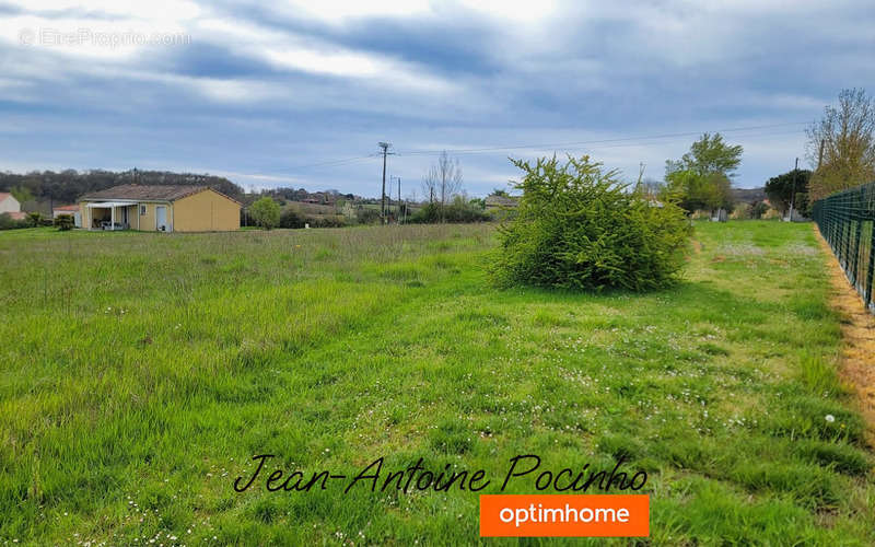 Terrain à BONREPOS-SUR-AUSSONNELLE