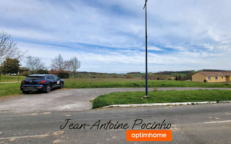 Terrain à BONREPOS-SUR-AUSSONNELLE