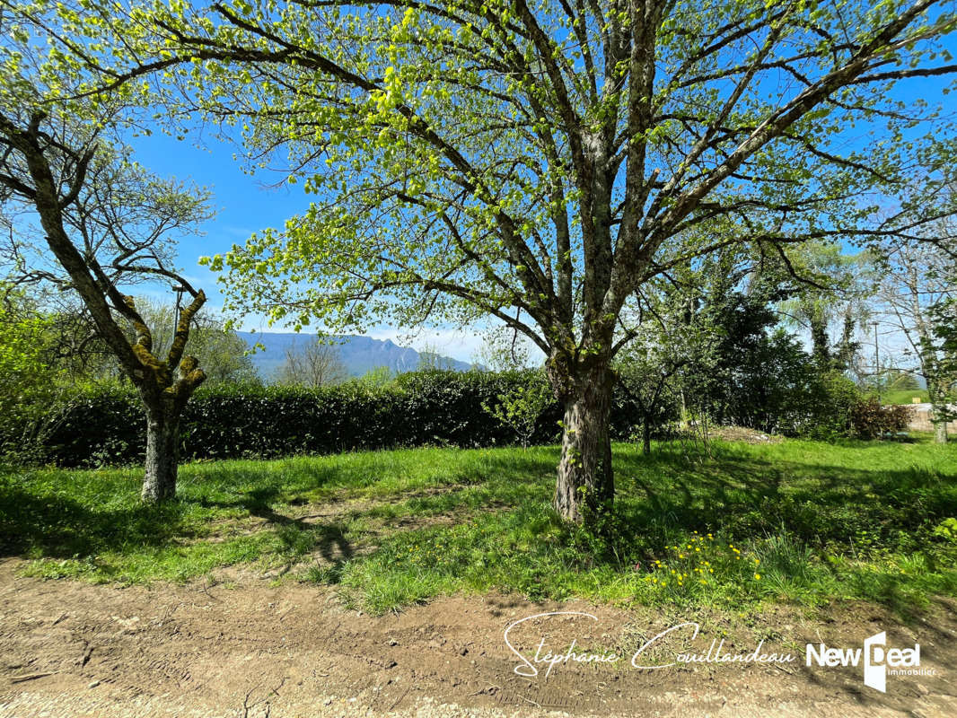 Terrain à DRUMETTAZ-CLARAFOND