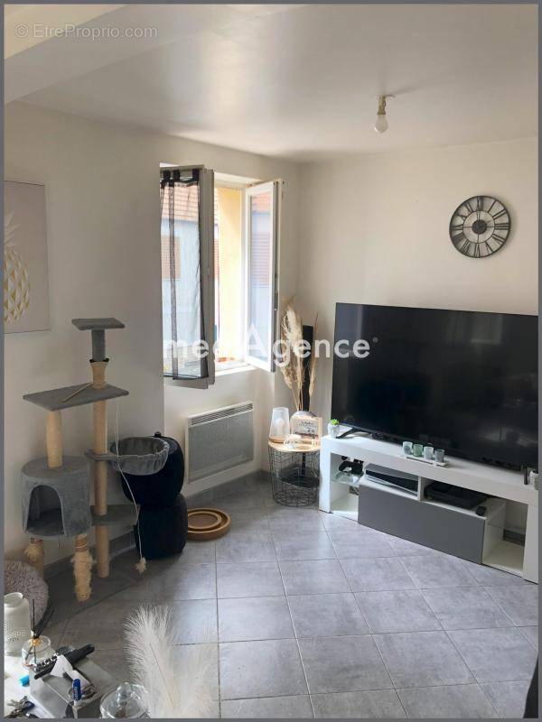 Appartement à SERRIS