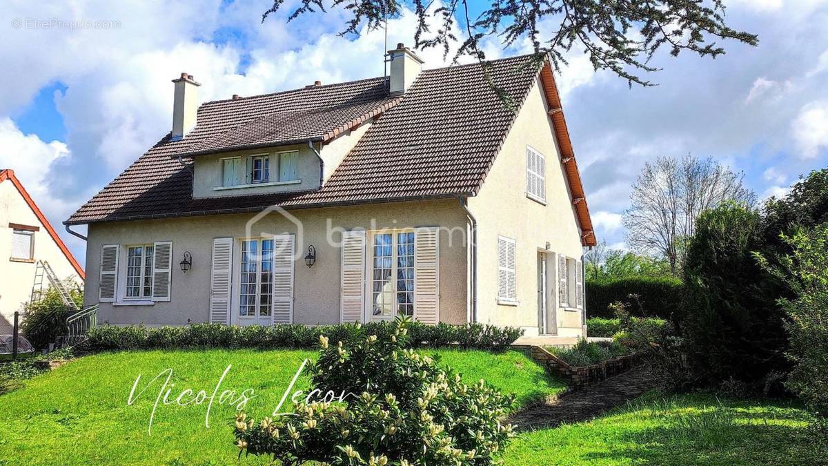 Maison à SAINT-DOULCHARD