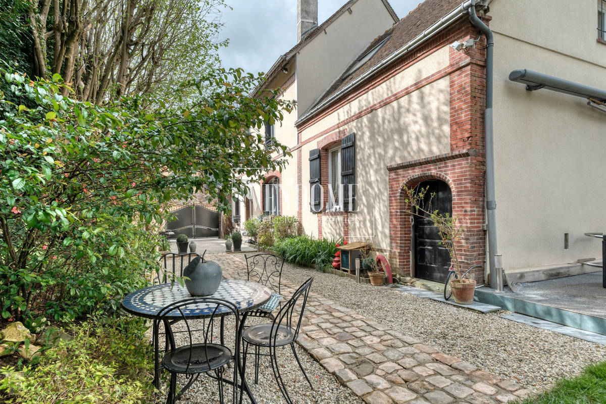 Maison à NOGENT-LE-ROI