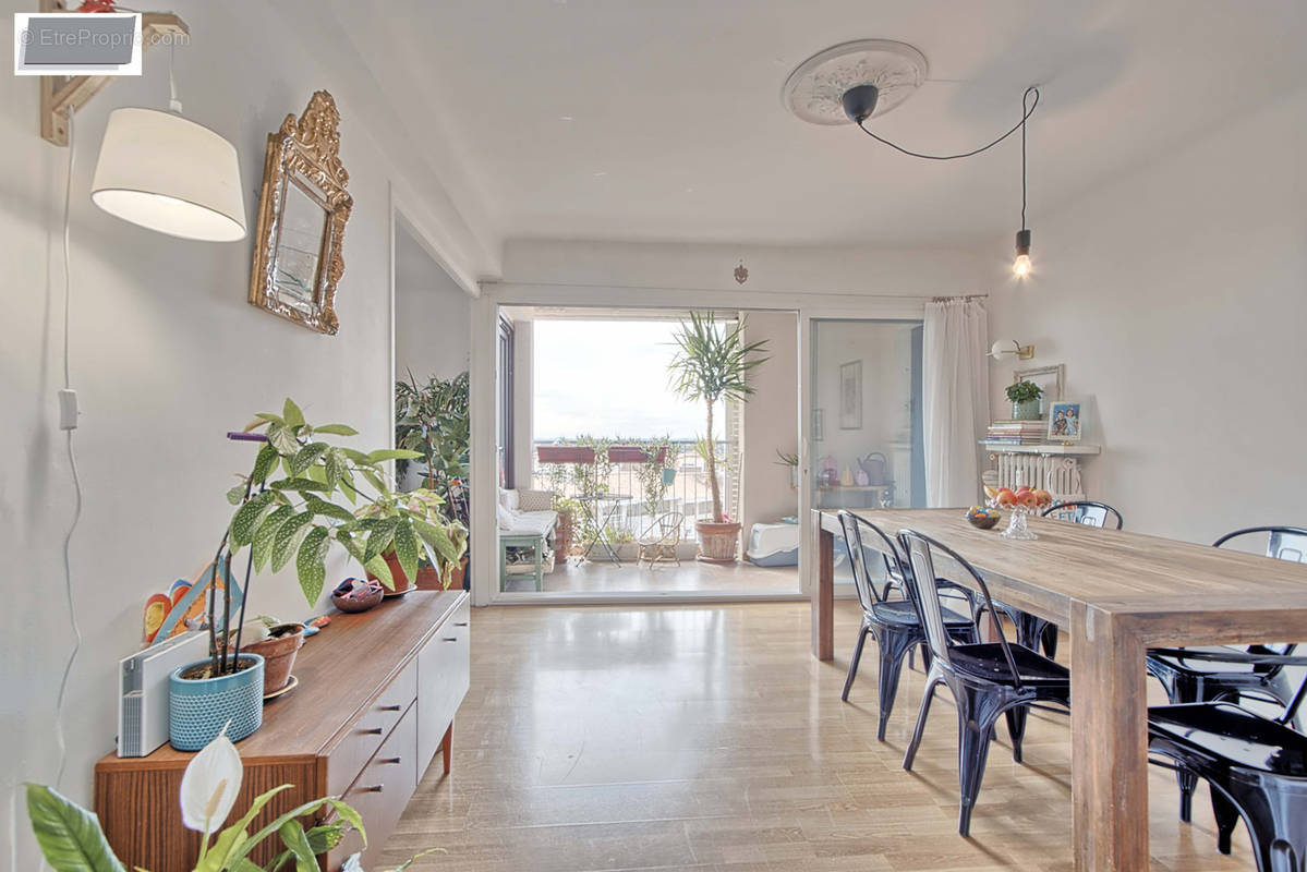 Appartement à HYERES