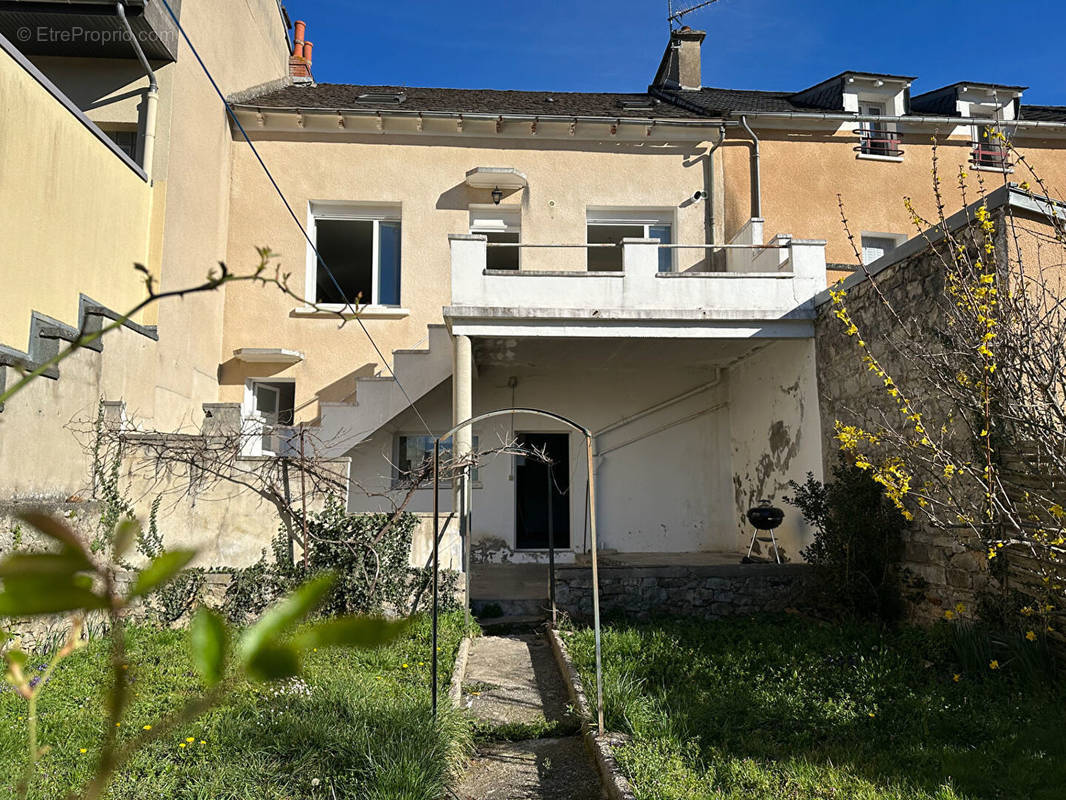 Maison à LAISSAC