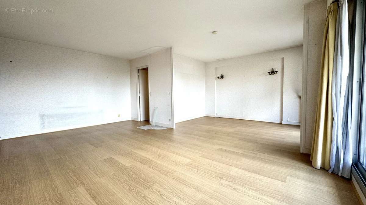 Appartement à LE RAINCY