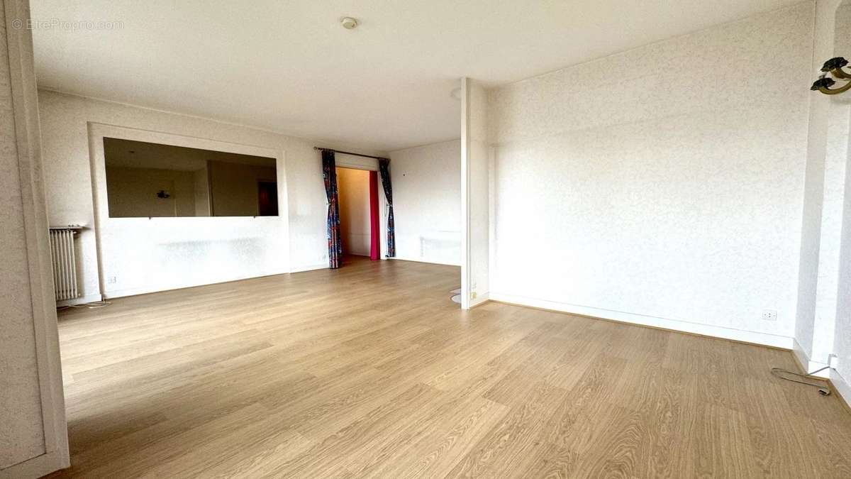 Appartement à LE RAINCY