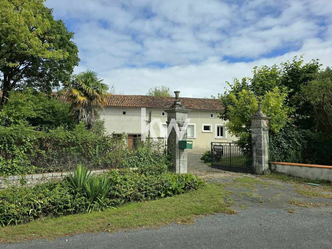 Maison à BOUTEILLES-SAINT-SEBASTIEN