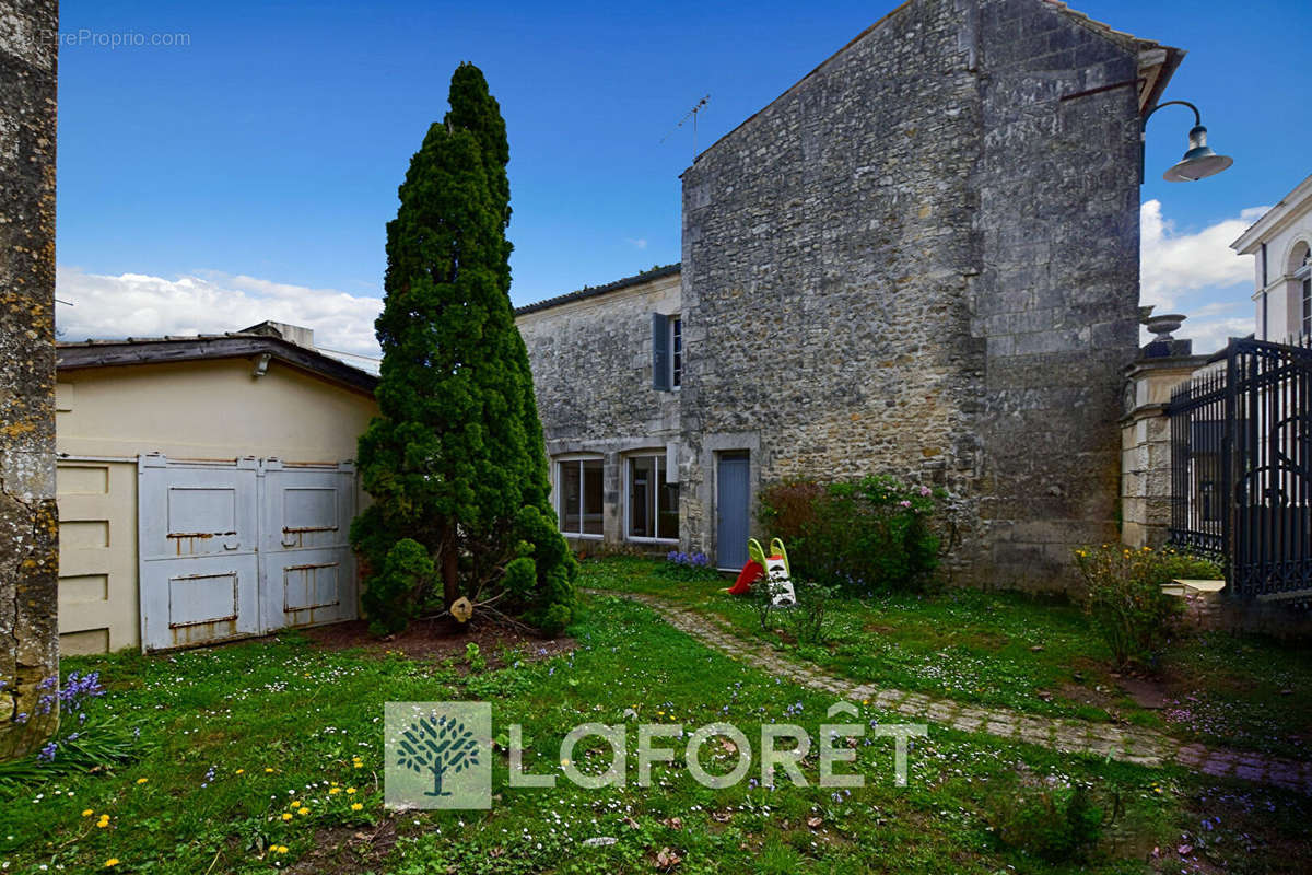 Appartement à GEMOZAC