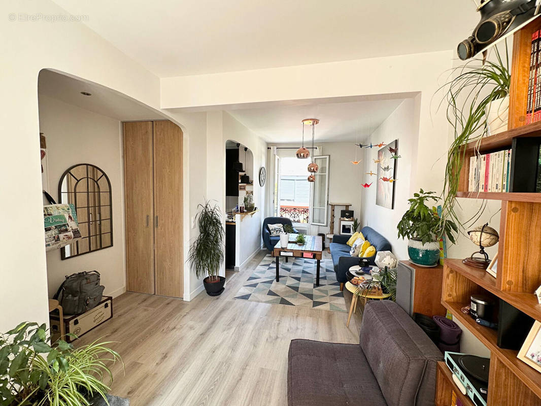 Appartement à IVRY-SUR-SEINE