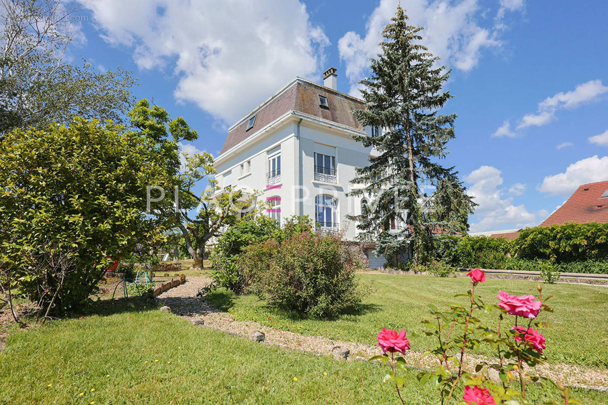 Maison à EPINAL