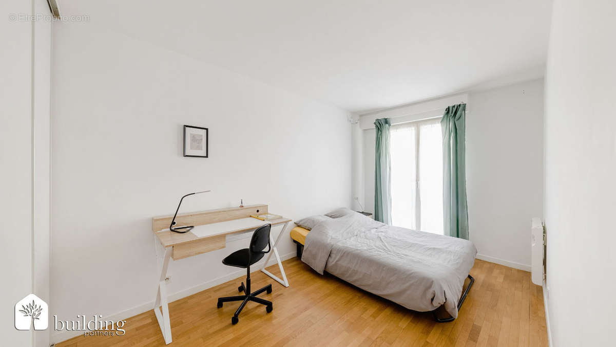 Appartement à LEVALLOIS-PERRET