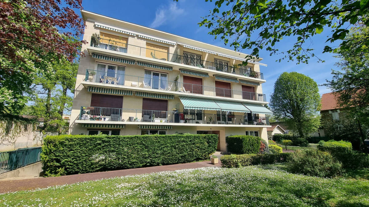 Appartement à MAISONS-LAFFITTE