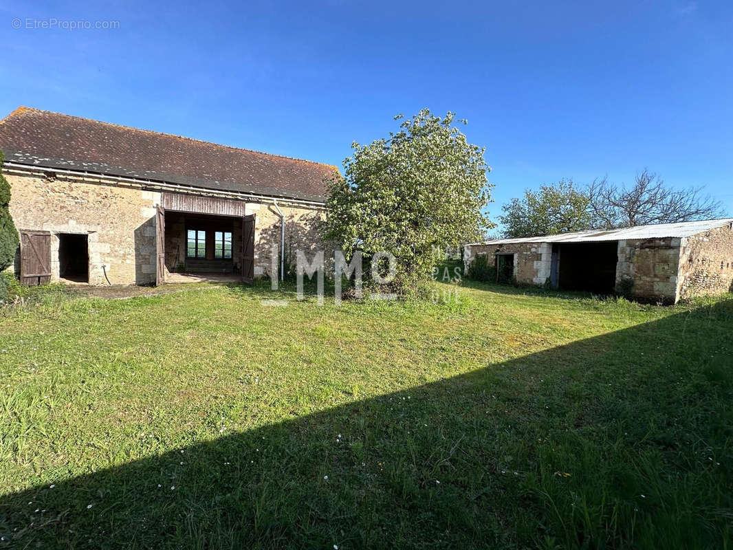 Maison à VOUVRAY-SUR-LOIR