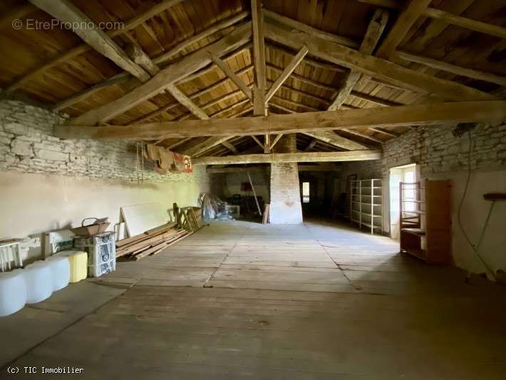 Maison à VERTEUIL-SUR-CHARENTE