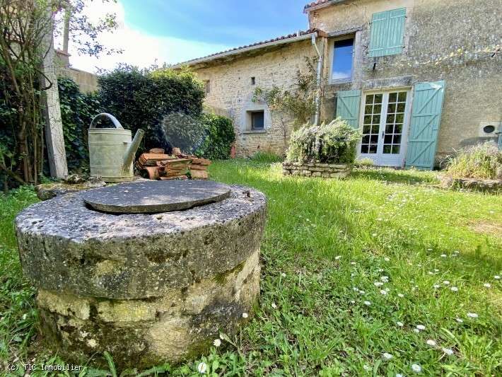 Maison à VERTEUIL-SUR-CHARENTE