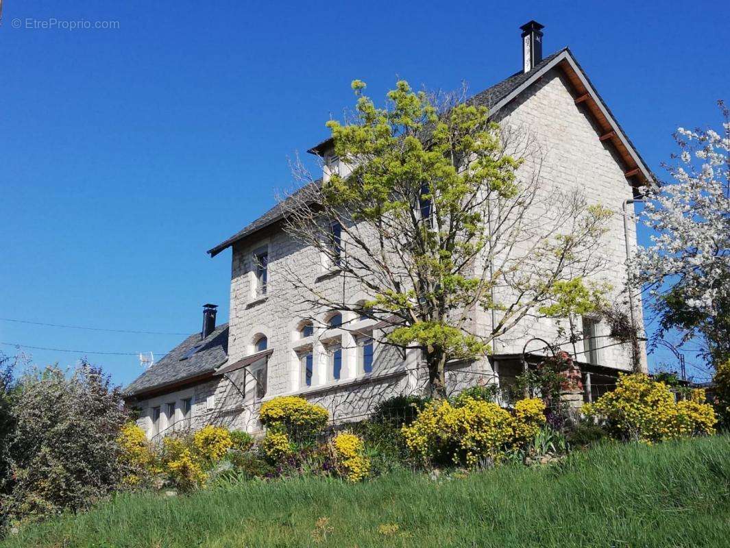 Maison à BERTHOLENE