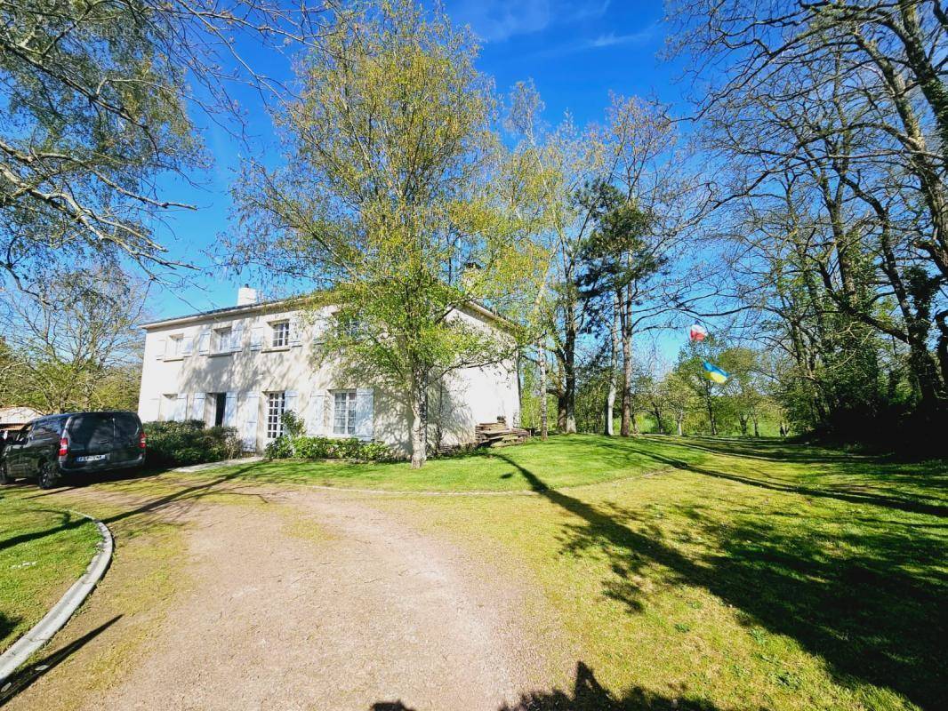 Maison à TREMENTINES