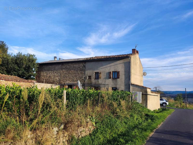 Maison à SAINT-GENES-LA-TOURETTE