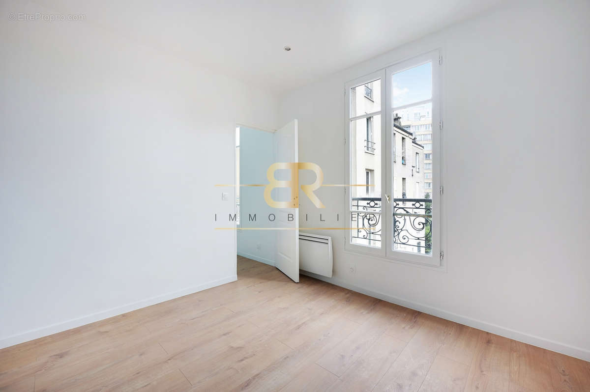 Appartement à AUBERVILLIERS