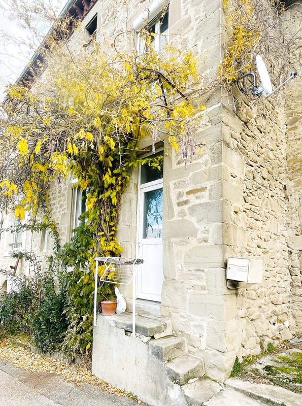 Maison à CHATEAUNEUF-DE-GALAURE