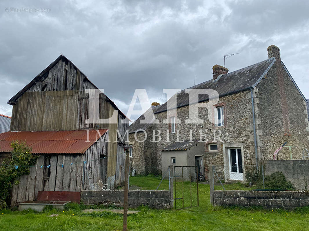 Maison à COUPTRAIN