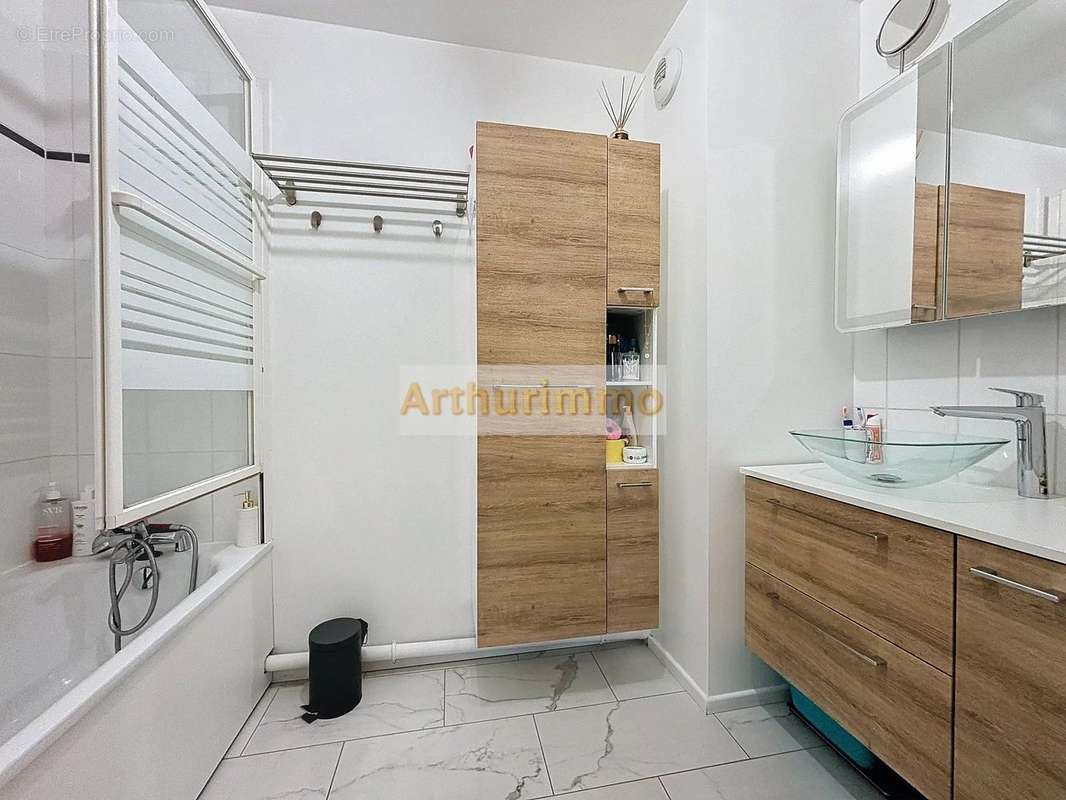 Appartement à LIMEIL-BREVANNES