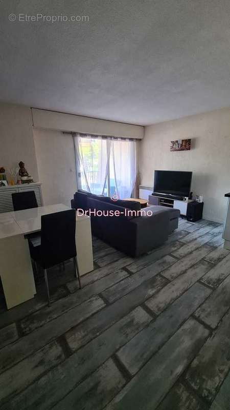 Appartement à HYERES