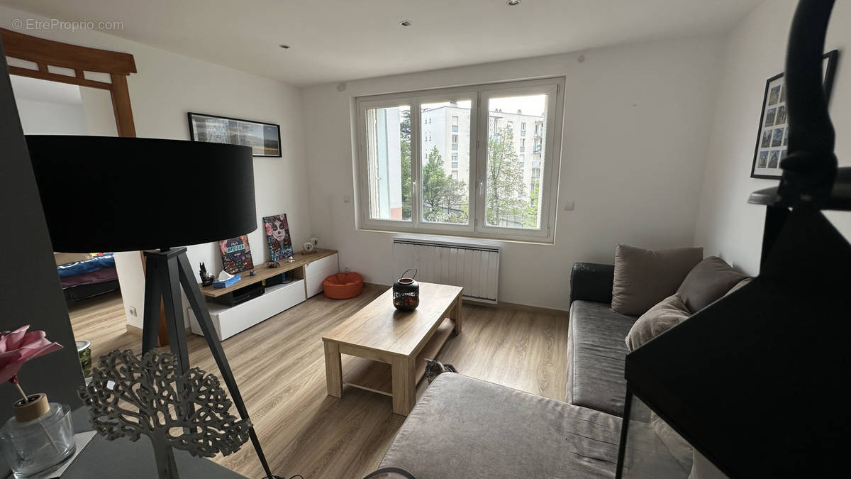 Appartement à BOURG-LES-VALENCE