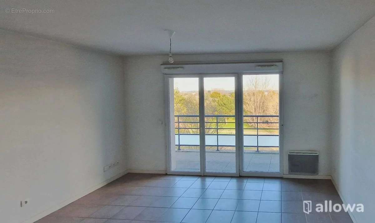 Appartement à VILLENAVE-D&#039;ORNON