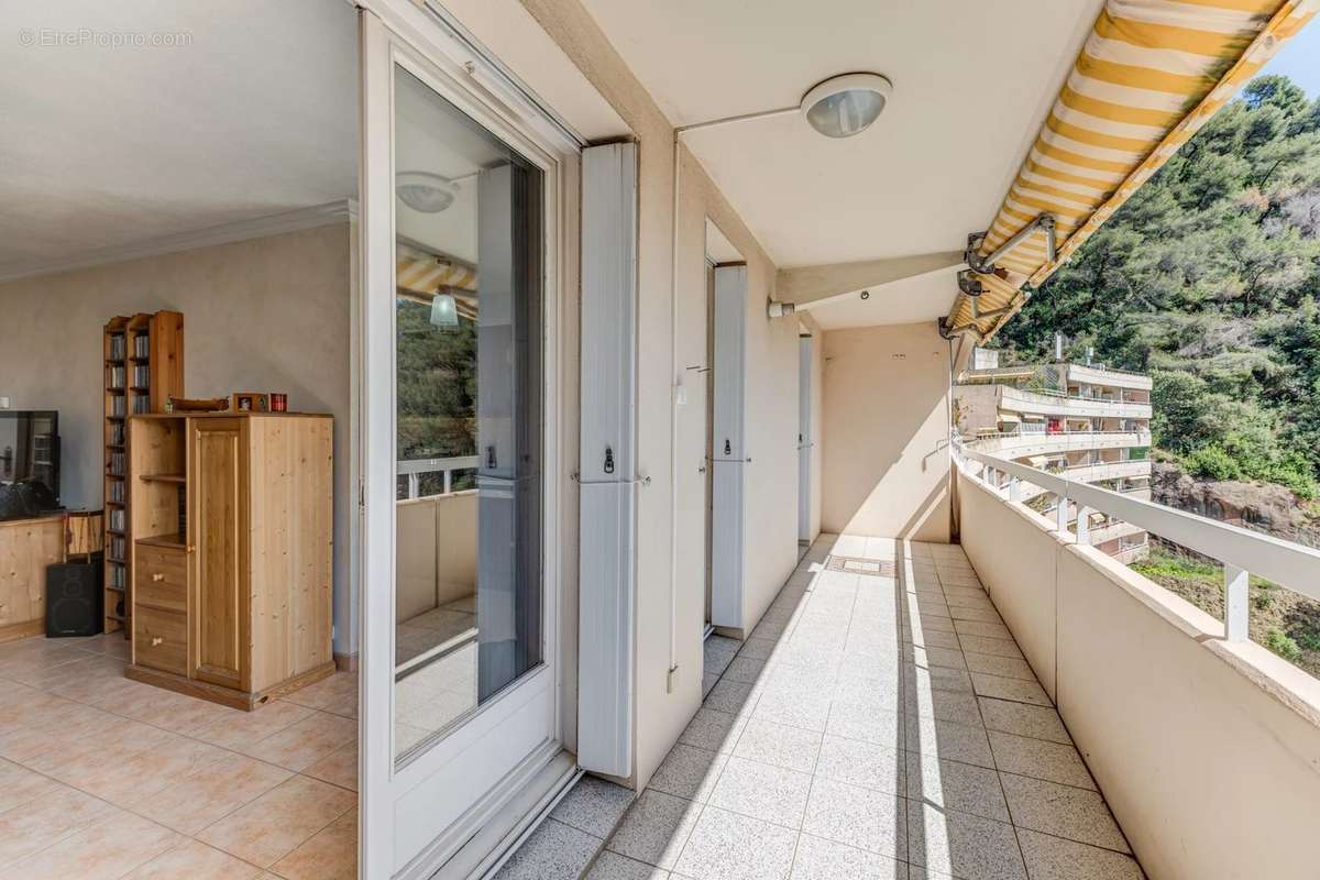 Appartement à ROQUEBRUNE-CAP-MARTIN