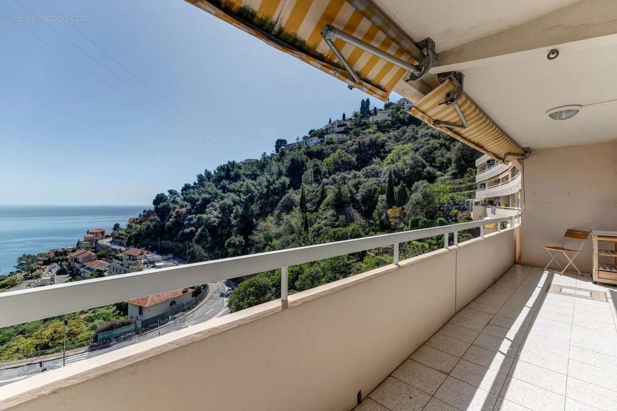 Appartement à ROQUEBRUNE-CAP-MARTIN