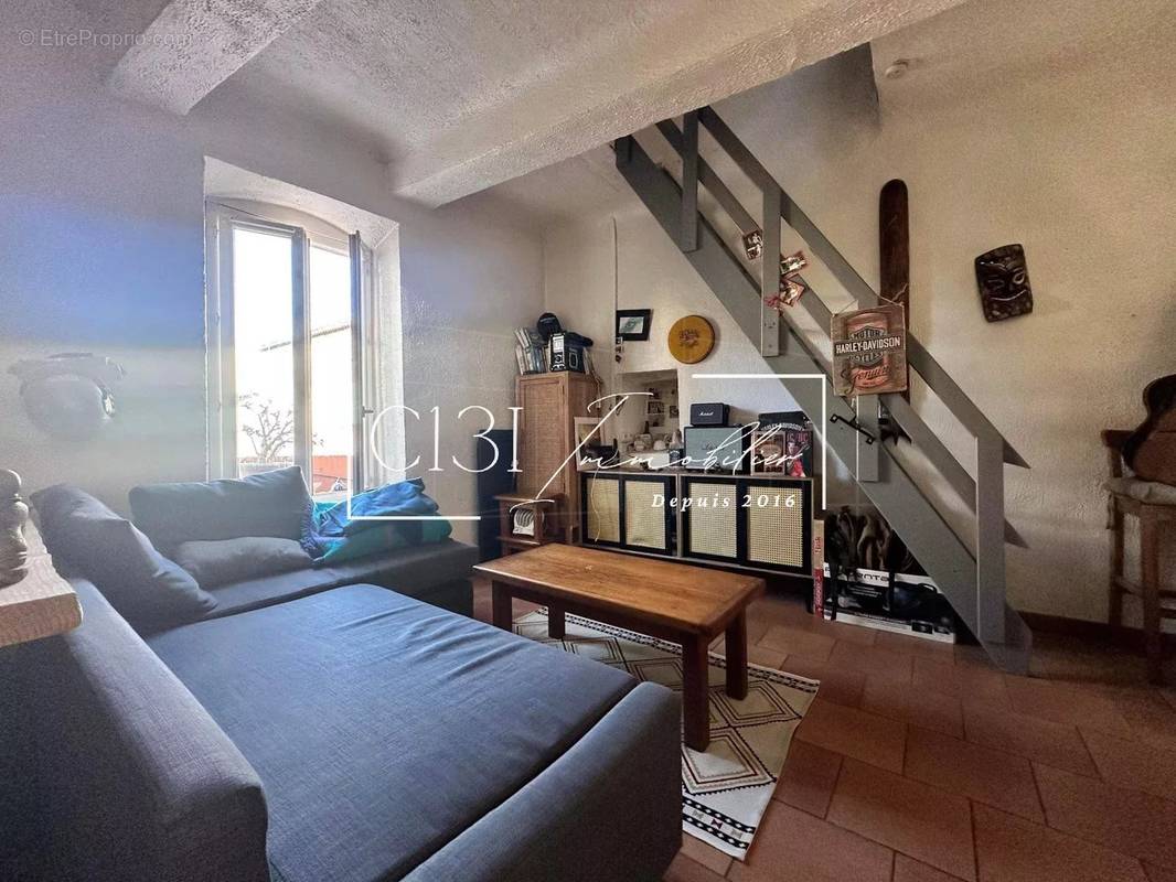 Appartement à LA FARE-LES-OLIVIERS