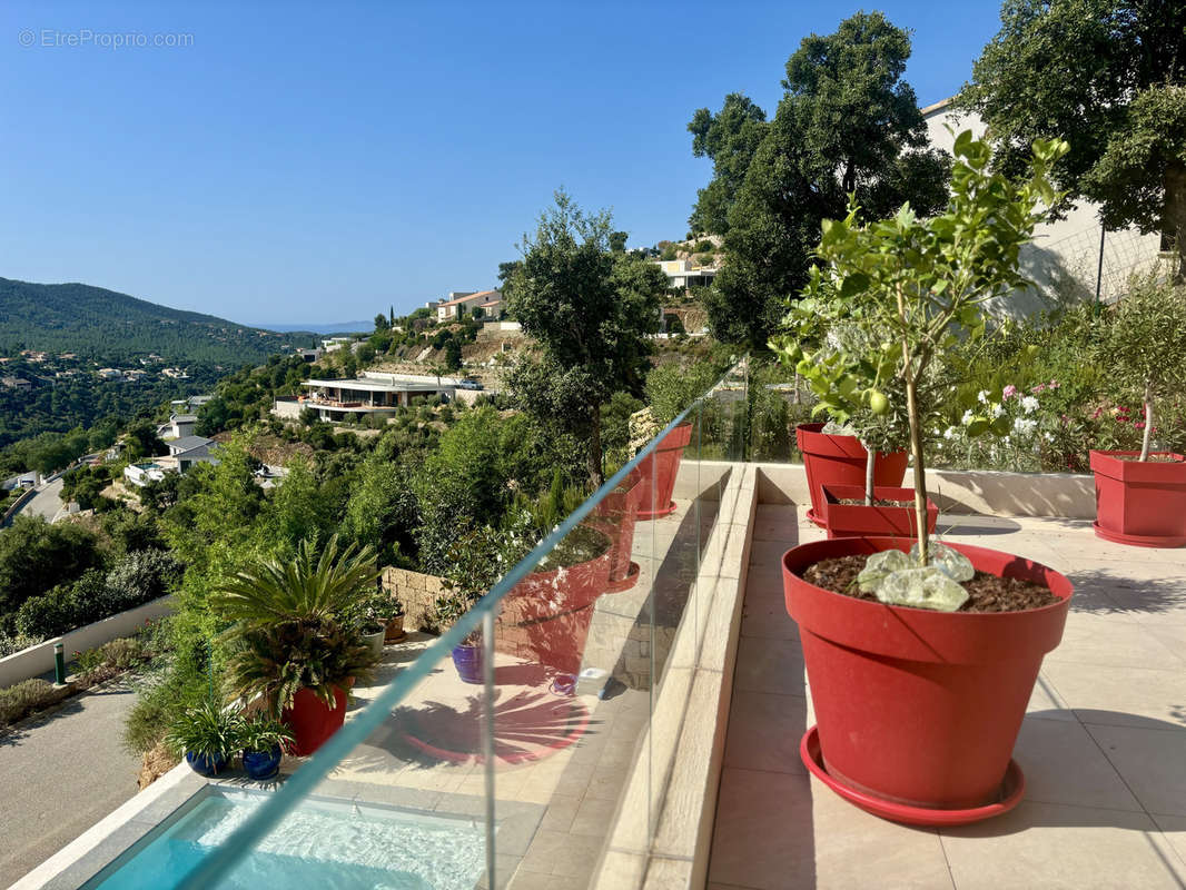 Maison à LA LONDE-LES-MAURES