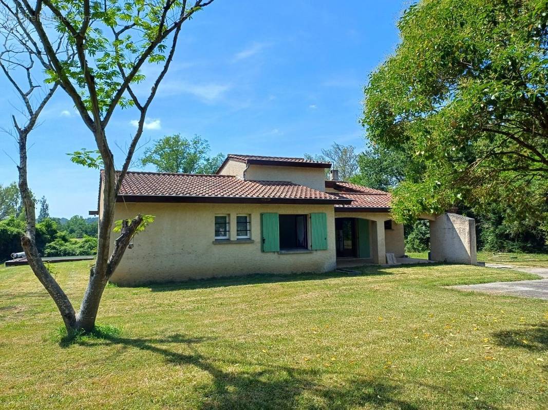 Maison à L&#039;ISLE-EN-DODON