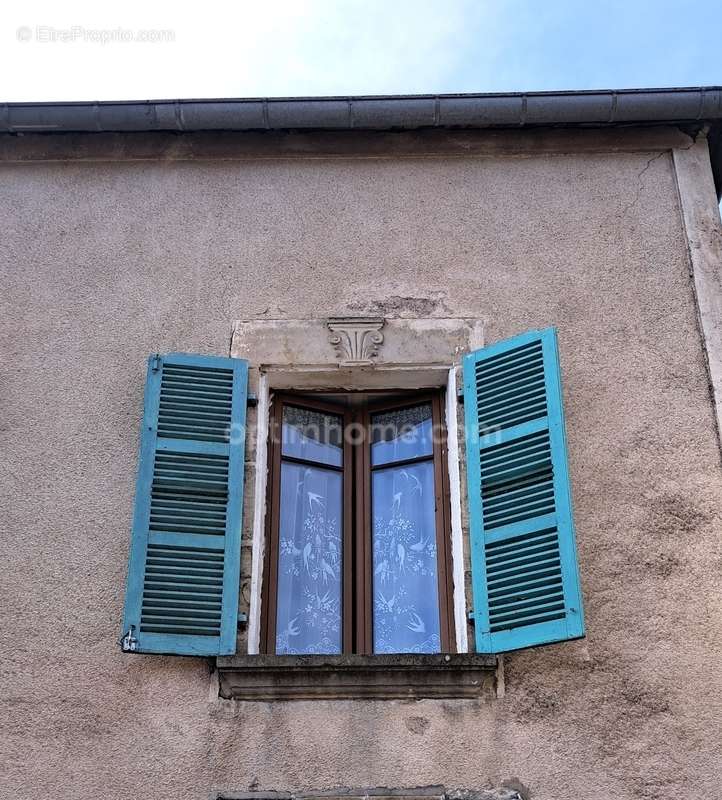 Maison à VITREY-SUR-MANCE