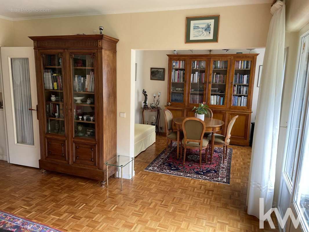 Appartement à VERNEUIL-SUR-SEINE