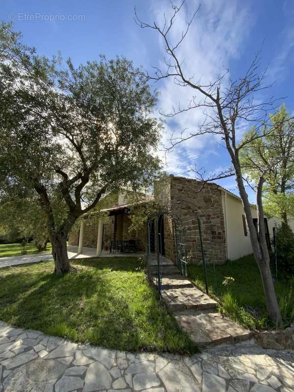 Maison à BIZE-MINERVOIS