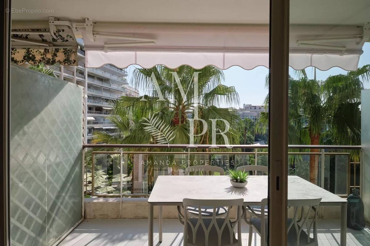 Appartement à CANNES