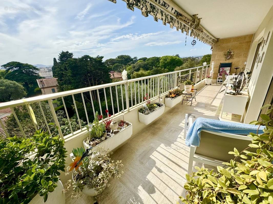 Appartement à CANNES