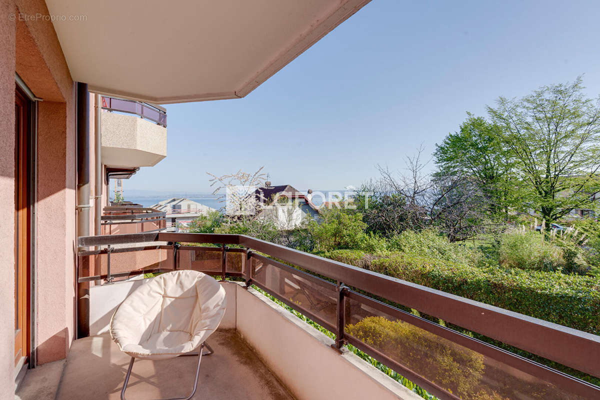 Appartement à EVIAN-LES-BAINS