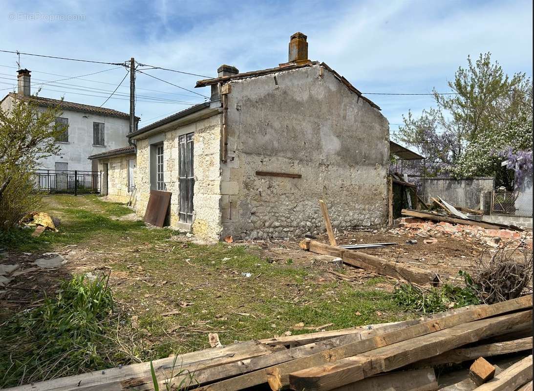 Maison à BLANQUEFORT