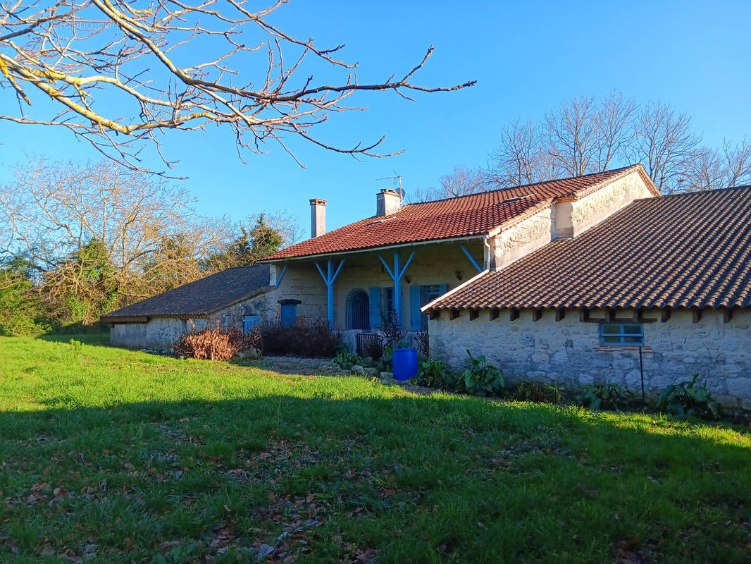 Maison à PRAYSSAS