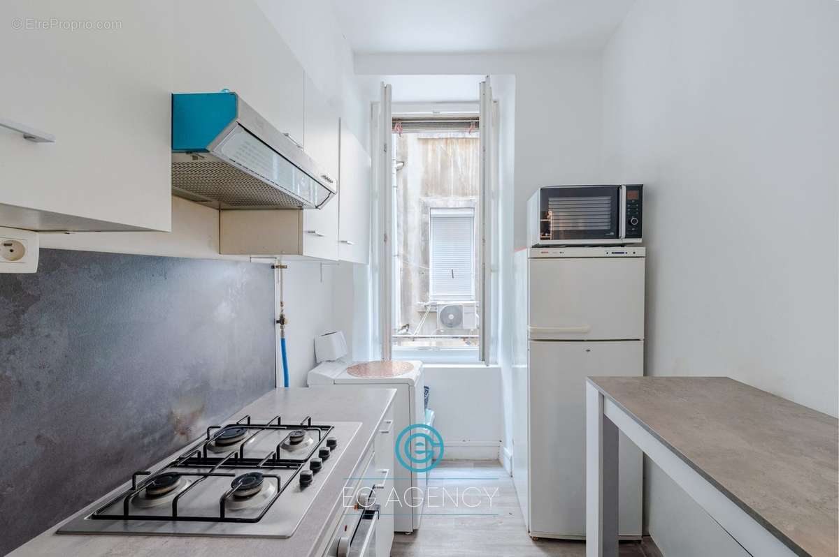 Appartement à MARSEILLE-2E